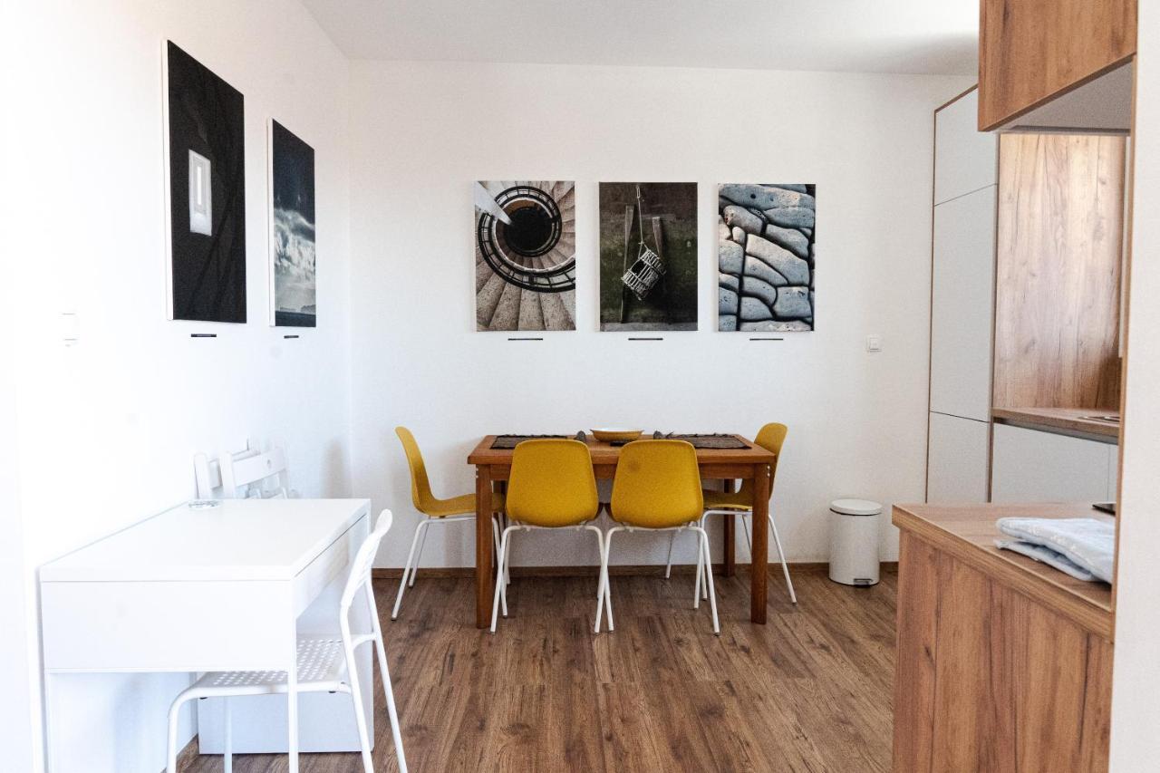 Station 22 - Brand New Apartment With A Terrace And Private Parking Vir Exterior foto